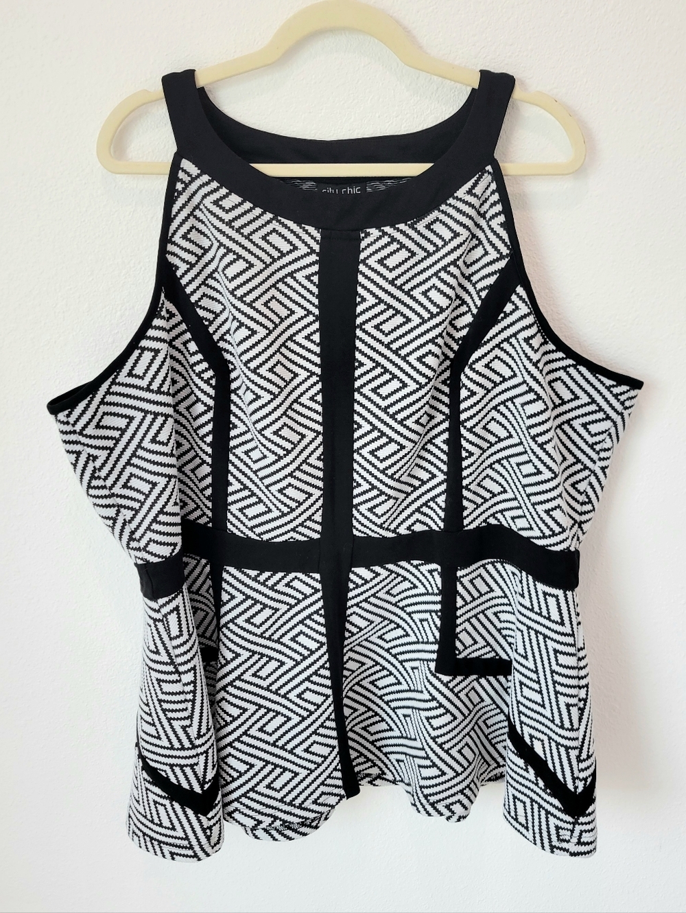 City Chic Geometric Halter Peplum‎ Tank Top XXL 24W